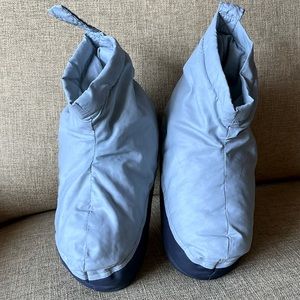 Vintage North Face down booties